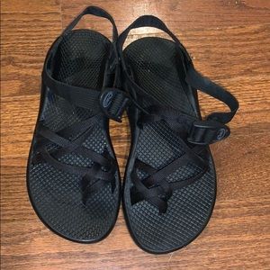 Chacos! Solid black
